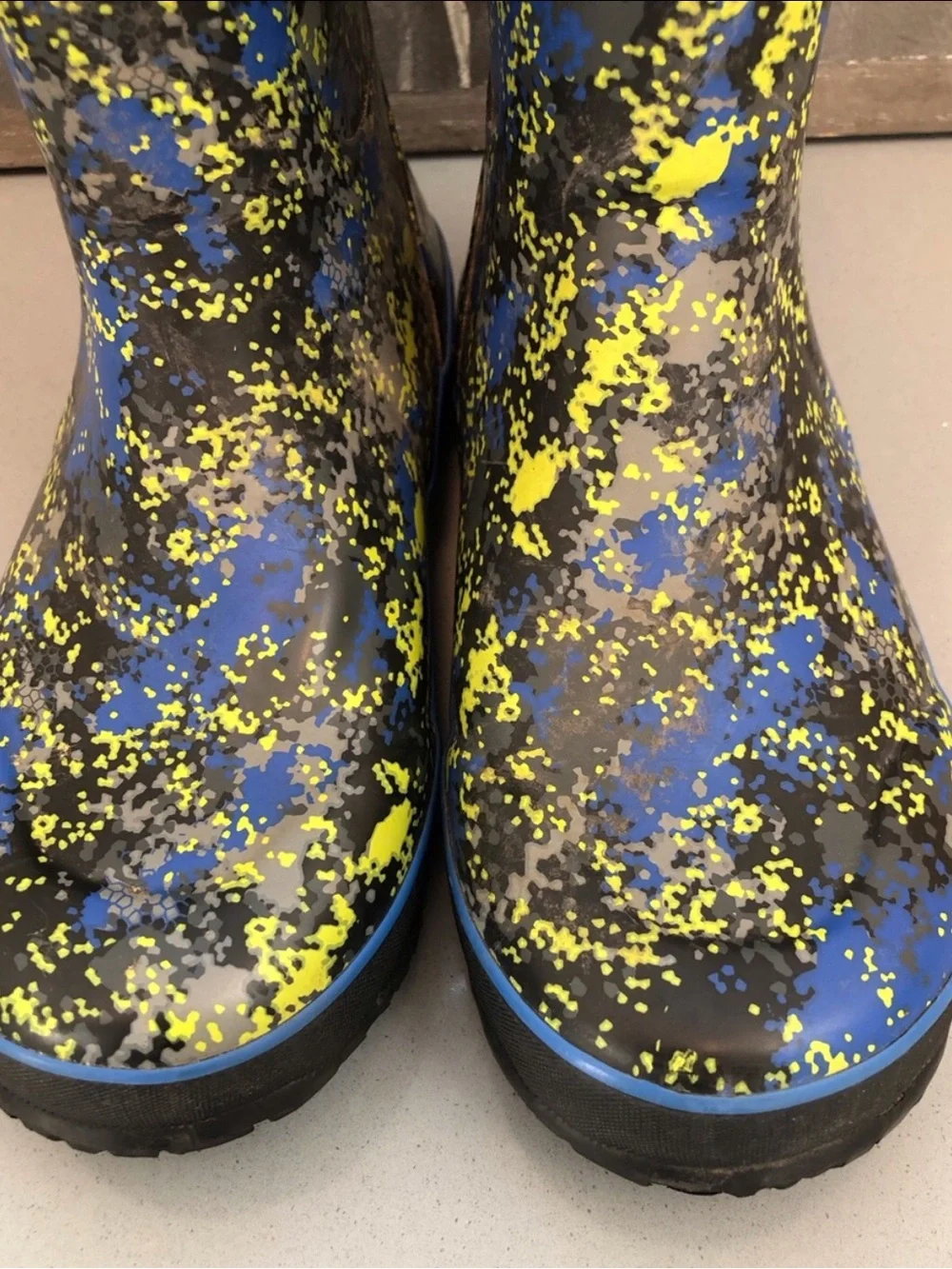BOGS Rainboots sz 4Y